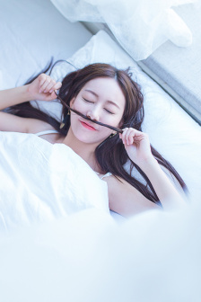 大四男生租房被房东奶奶当亲孙照顾
